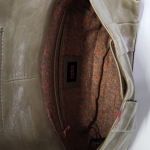 Hobo International Olive Green Leather Shoulder Bag - Picture 8 of 11